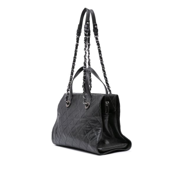 Pre-owned Chanel CC Quilted Crumpled Caviar Crave Tote Black