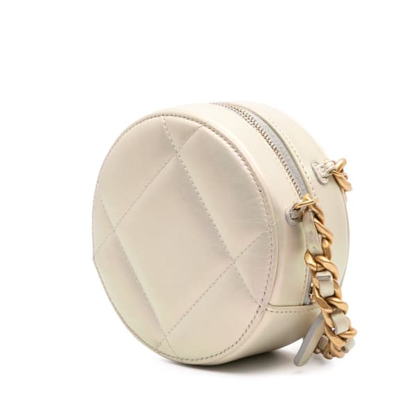 Pre-owned Chanel Iridescent Lambskin 19 Round Clutch with Chain Brown