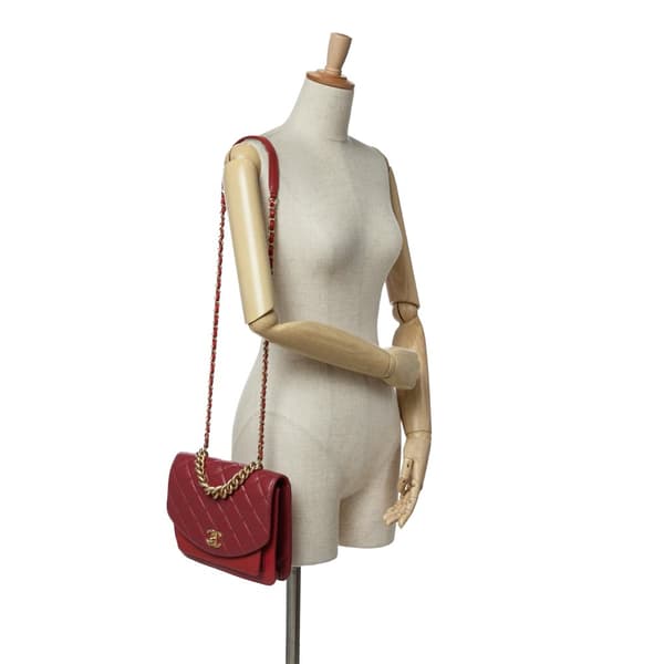 Pre-owned Chanel Small Quilted Calfskin and Caviar Chain Handle Flap Red