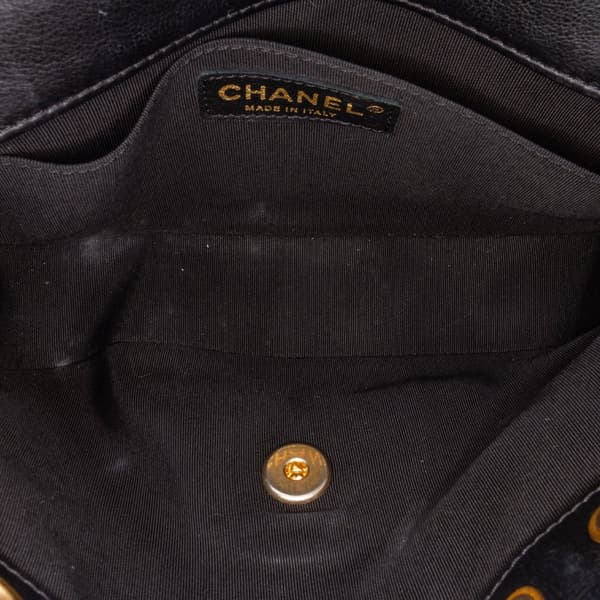 Pre-owned Chanel CC Chevron Calfskin Round Flap Satchel Black