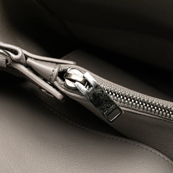 Pre-owned Saint Laurent Medium Calfskin Amber Tote Gray