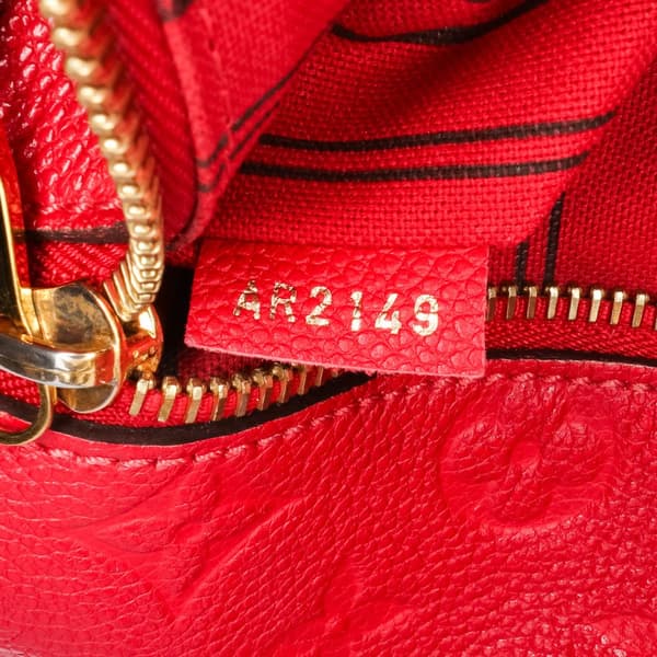 Pre-owned Louis Vuitton Monogram Empreinte Pochette Metis Red