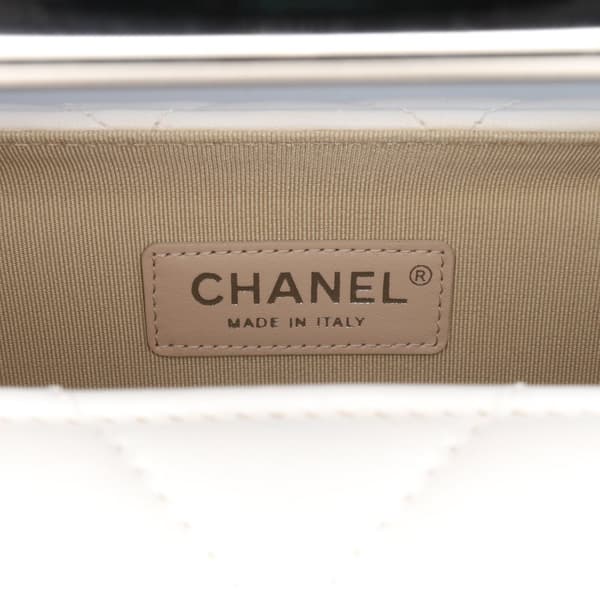 Pre-owned Chanel Quilted Lambskin Metal Bar Convertible Clutch White