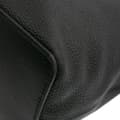 Miniatyrbillede 8 af 10: Pre-owned Gucci Large Pebbled Calfskin Soho Convertible Hobo Black