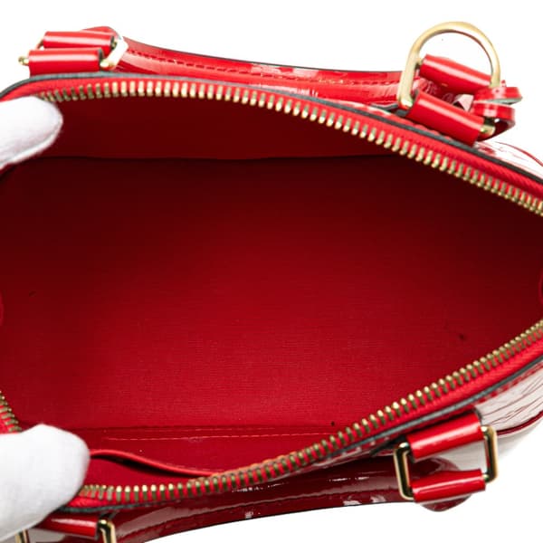 Pre-owned Louis Vuitton Monogram Vernis Alma BB Red