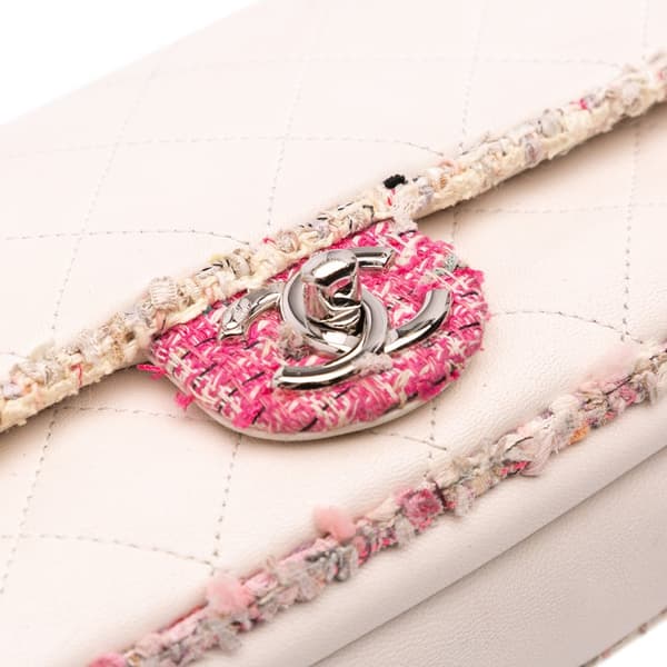 Pre-owned Chanel Quilted Lambskin and Tweed Elegant Trim Flap White