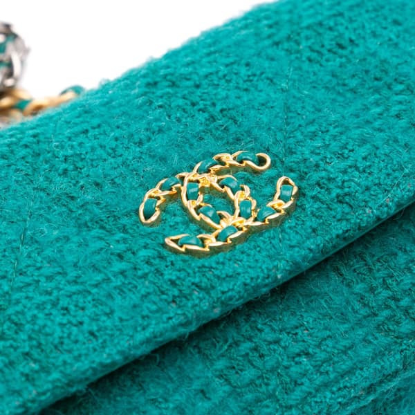Pre-owned Chanel Tweed 19 Wallet On Chain Green