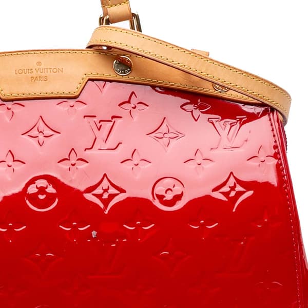 Pre-owned Louis Vuitton Monogram Vernis Brea MM Red