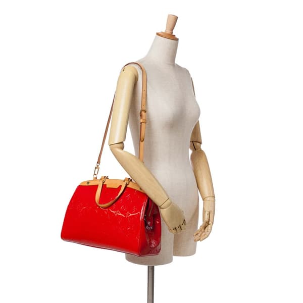 Pre-owned Louis Vuitton Monogram Vernis Brea MM Red