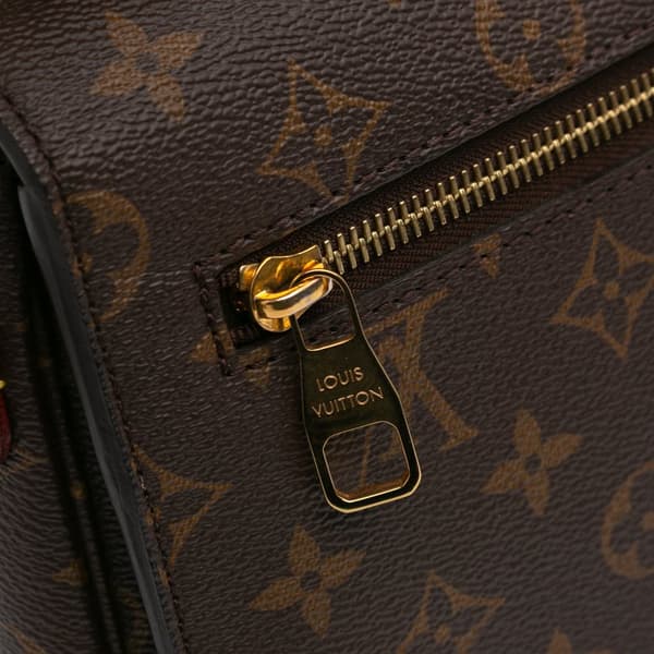 Pre-owned Louis Vuitton Monogram Pochette Metis Brown