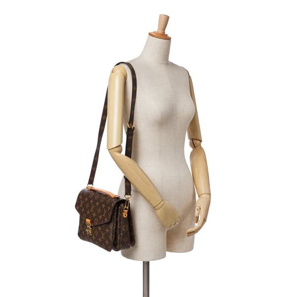 Pre-owned Louis Vuitton Monogram Pochette Metis Brown