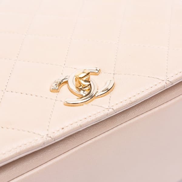 Pre-owned Chanel Medium Quilted Lambskin Carry Chic Flap Brown