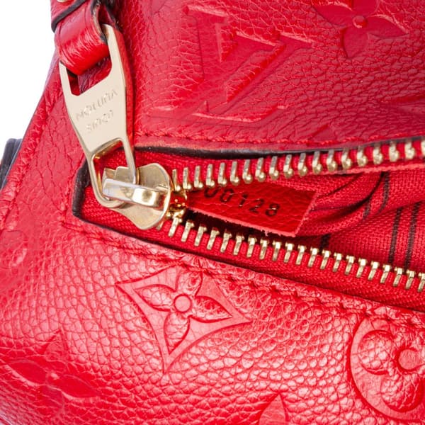 Pre-owned Louis Vuitton Monogram Empreinte Pochette Metis Red