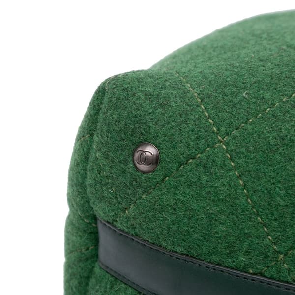 Pre-owned Chanel Medium CC Quilted Felt Pop Tote Green