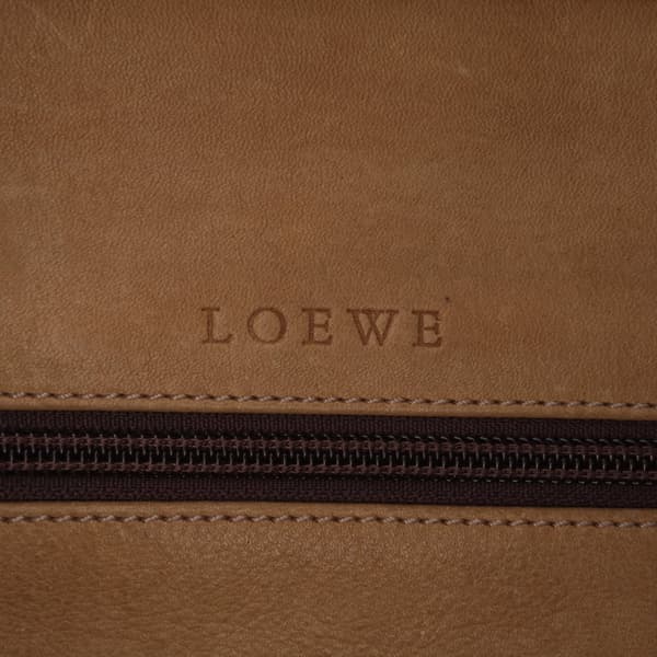 Pre-owned LOEWE Suede Amazona 32 Brown