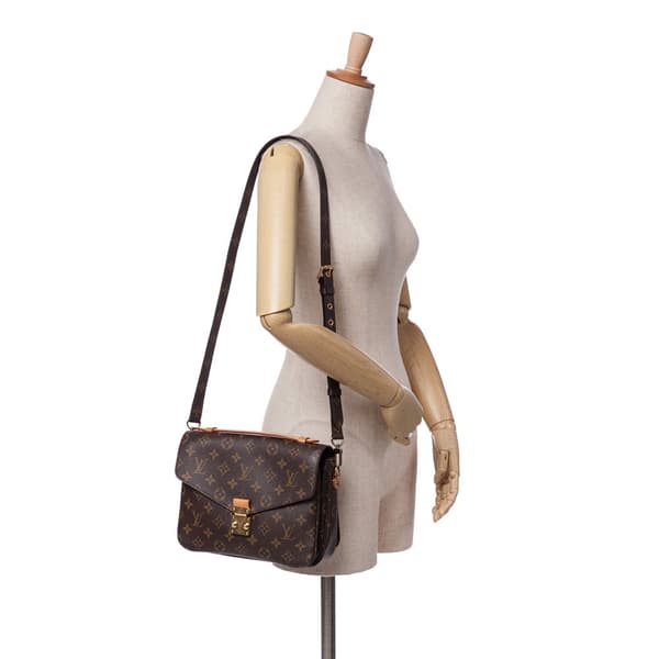 Pre-owned Louis Vuitton Monogram Pochette Metis Brown