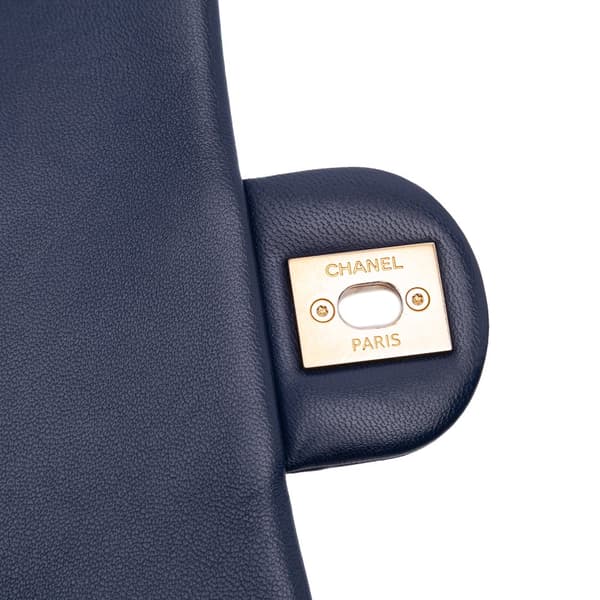 Pre-owned Chanel Mini Lambskin In The Loop Flap Blue
