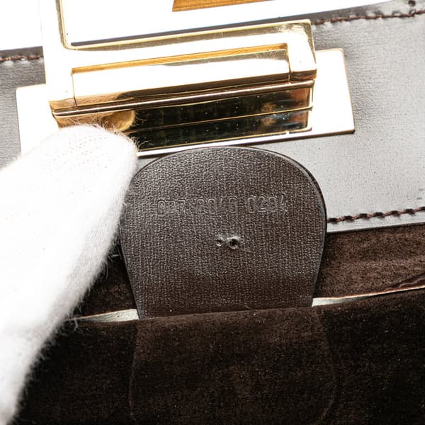 Pre-owned Gucci G Suede Handbag Brown