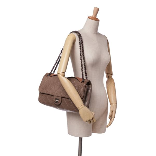 Pre-owned Chanel Jumbo Iridescent Calfskin In The Mix Flap Brown