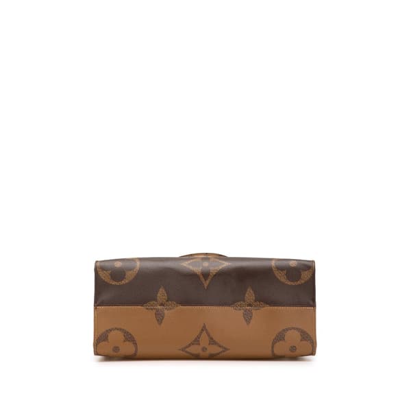 Pre-owned Louis Vuitton Monogram Giant OnTheGo MM Brown