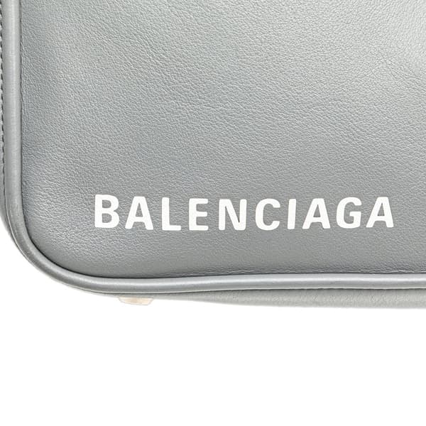 Pre-owned Balenciaga Medium Leather Triangle Duffle Bag Gray