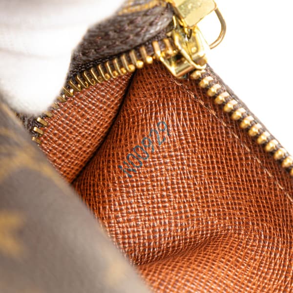 Pre-owned Louis Vuitton Monogram Papillon 26 Brown