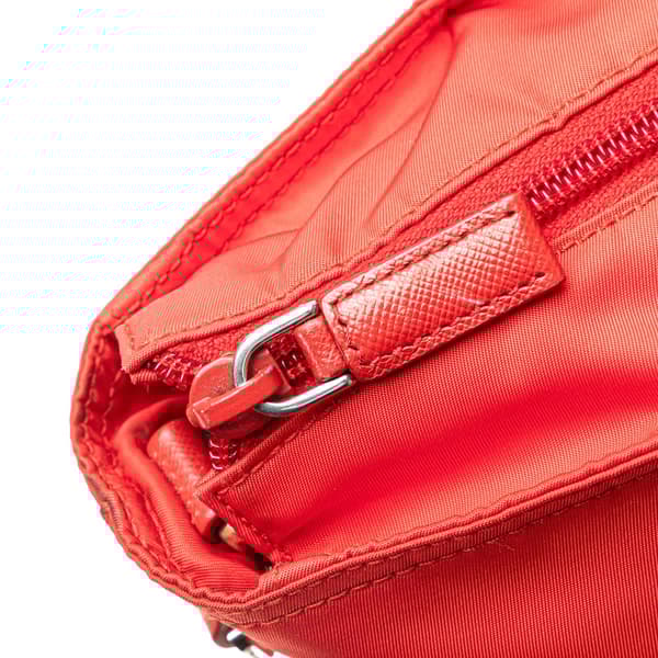 Pre-owned Prada Tessuto Satchel Red