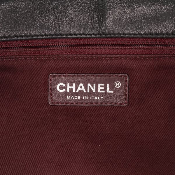 Pre-owned Chanel Jumbo Iridescent Calfskin In The Mix Flap Black