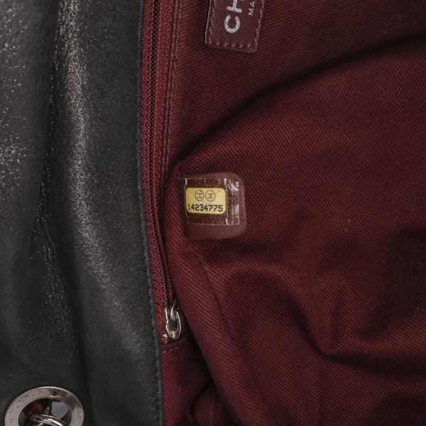 Pre-owned Chanel Jumbo Iridescent Calfskin In The Mix Flap Black