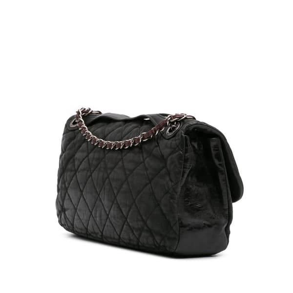 Pre-owned Chanel Jumbo Iridescent Calfskin In The Mix Flap Black