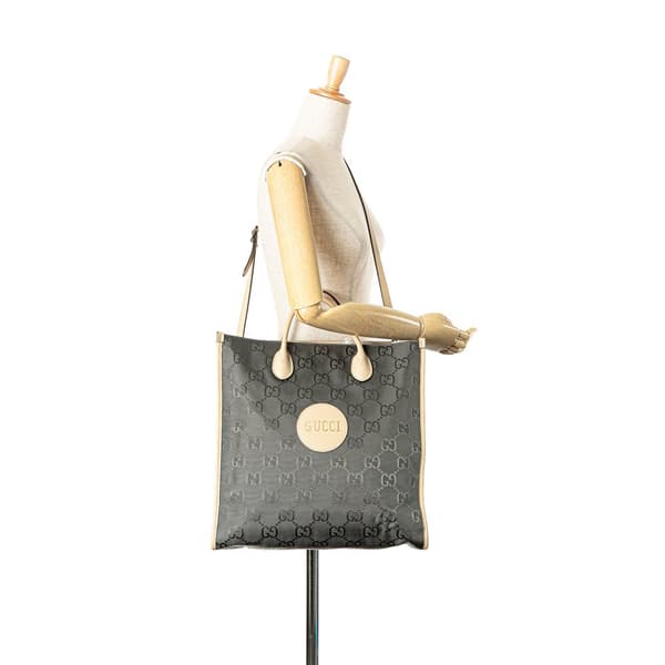 Pre-owned Gucci Medium GG Nylon Off the Grid Convertible Tote Gray