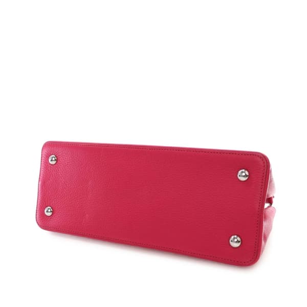 Pre-owned Louis Vuitton Taurillon Capucines MM Red