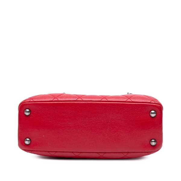Pre-owned Chanel Small Quilted Shiny Sheepskin Boy Chained Tote Red