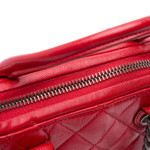 Pre-owned Chanel Small Quilted Shiny Sheepskin Boy Chained Tote Red