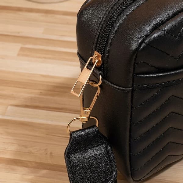 DAM AMBULÄRVÄSKA Svart ECO LÄDER Set om 2 CHEVRON
