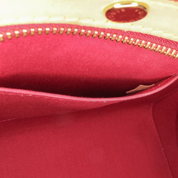 Pre-owned Louis Vuitton Monogram Vernis Brea MM Red