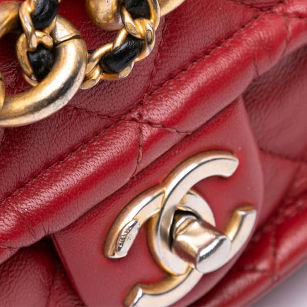Pre-owned Chanel Small Quilted Lambskin Chain Link Flap Red