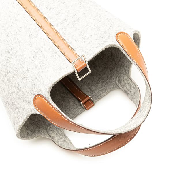 Pre-owned Hermès Feutre and Swift Picotin Lock 18 Gray