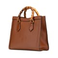 Miniatyrbillede 2 af 10: Pre-owned Gucci Small Leather Bamboo Diana Satchel Brown