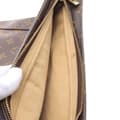Miniatyrbilde 6 av 10: Pre-owned Louis Vuitton LOUIS VUITTON Looping GM Shoulder Bag M51145 Monogram PVC coated canvas leather Brown Used Women
