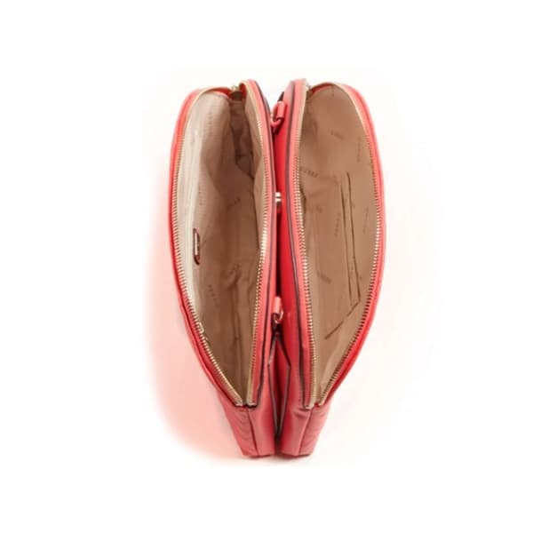 "Sac bandoulière Guess Femme Capitonne janay Rose Synthétique" in Swedish is: "Guess Dam Axelsväska Capitonne janay Rosa Syntetisk"