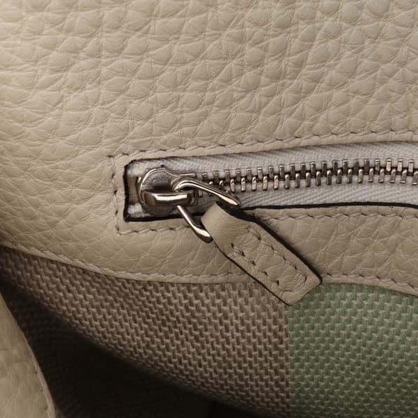 Pre-owned Gucci Medium Calfskin Bamboo Daily Shopper Satchel White