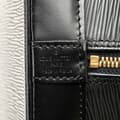 Miniatyrbild 5 av 10: Pre-owned Louis Vuitton Epi Alma PM Black