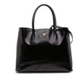 Miniatyrbilde 10 av 10: Pre-owned Prada Medium Saffiano Vernice Double Satchel Black