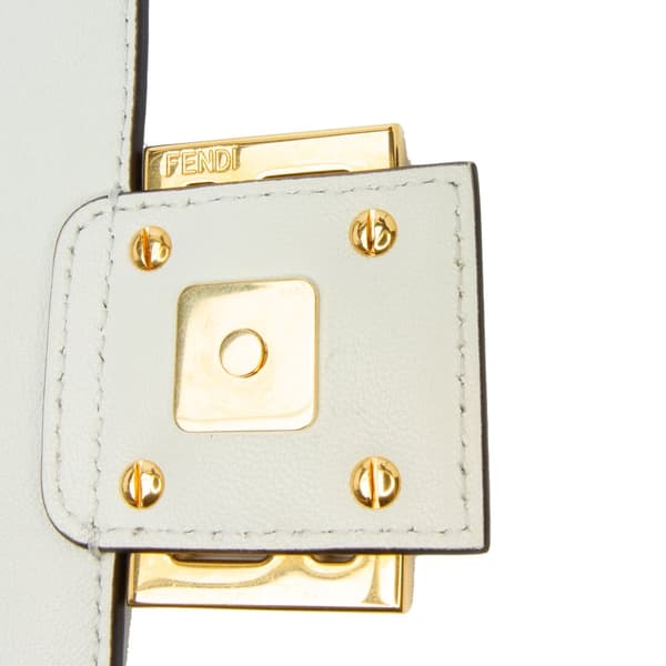 Pre-owned Fendi Zucca Embossed Leather Baguette Satchel White