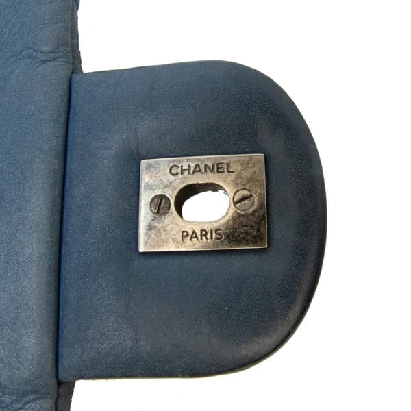 Pre-owned Chanel Jumbo Iridescent Calfskin In The Mix Flap Blue
