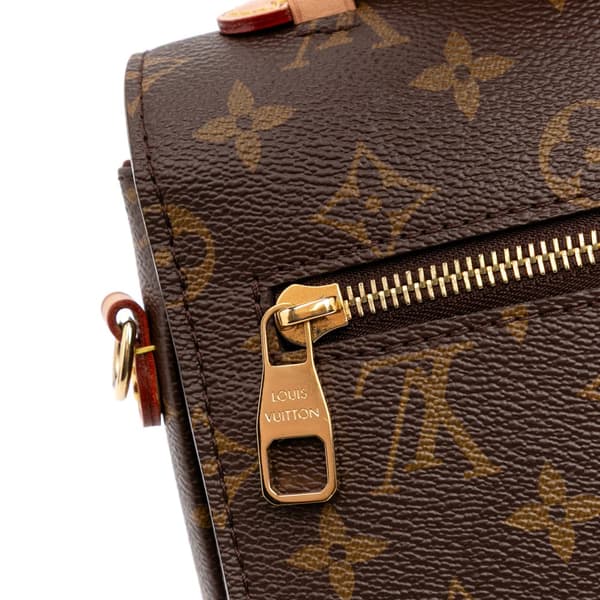 Pre-owned Louis Vuitton Monogram Pochette Metis Brown