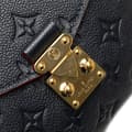 Miniatyrbild 6 av 10: Pre-owned Louis Vuitton Monogram Empreinte Pochette Metis Blue