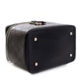 Pikkukuva 7 / 10: Pre-owned Chanel Large Quilted Lambskin Knock On Wood Vanity Case Black