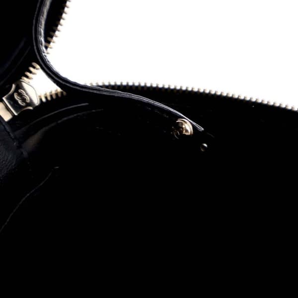 Pre-owned Chanel Large Quilted Lambskin Knock On Wood Vanity Case Black